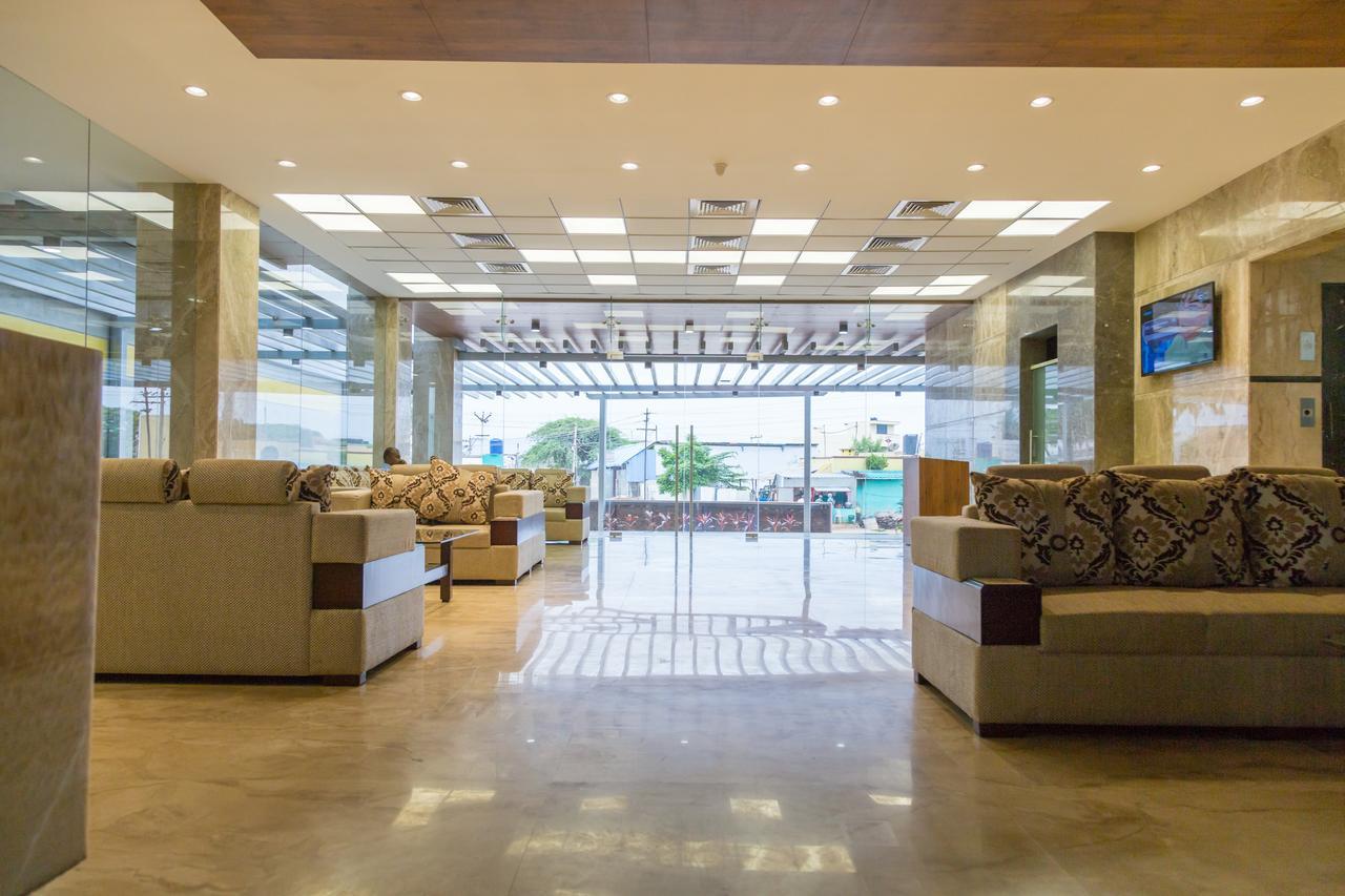 蒂鲁帕图尔山酒店 Tiruppatur 外观 照片